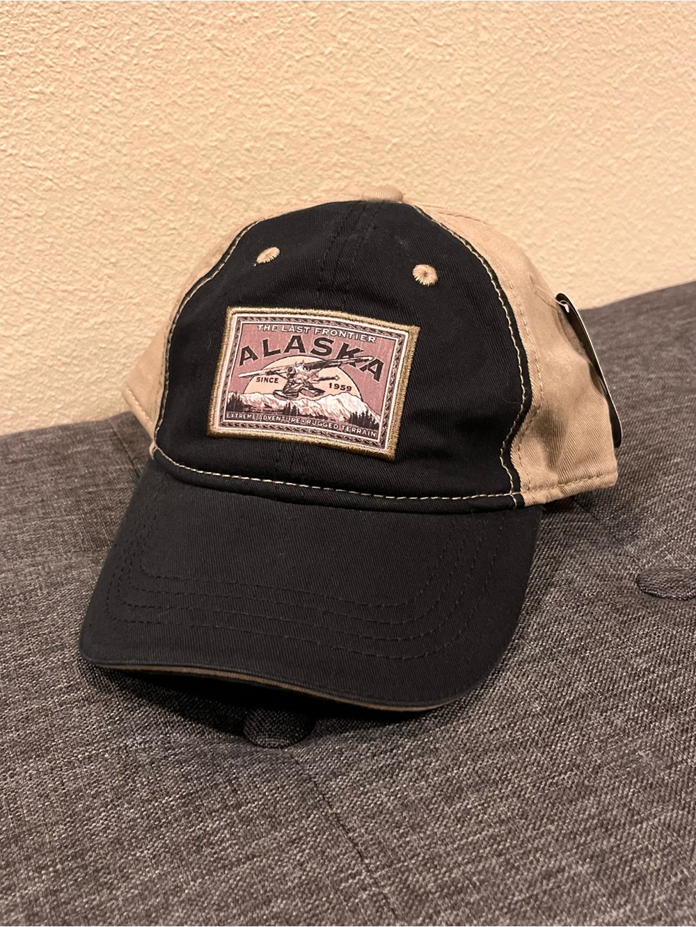 Alaska Two-Tone Baseball Cap - Black & Tan